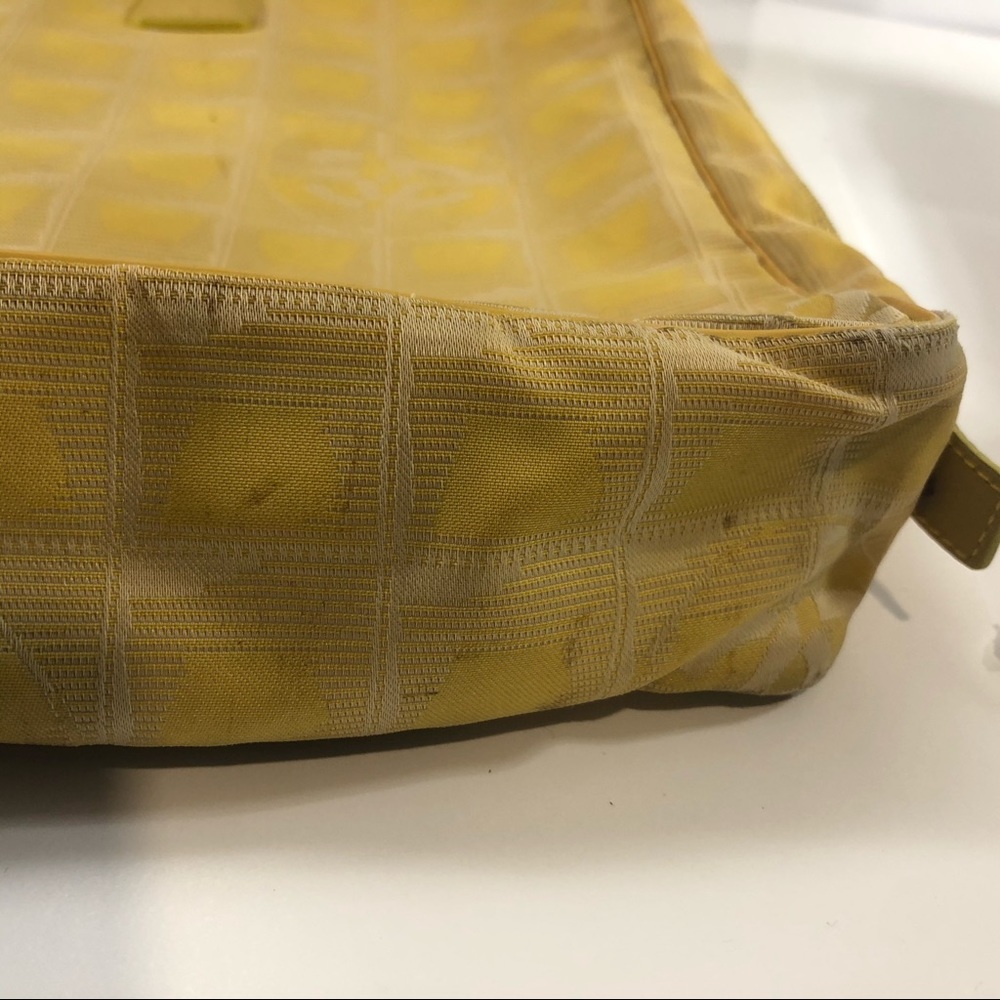 Authentic chanel nylon bag - Picture 3 of 14